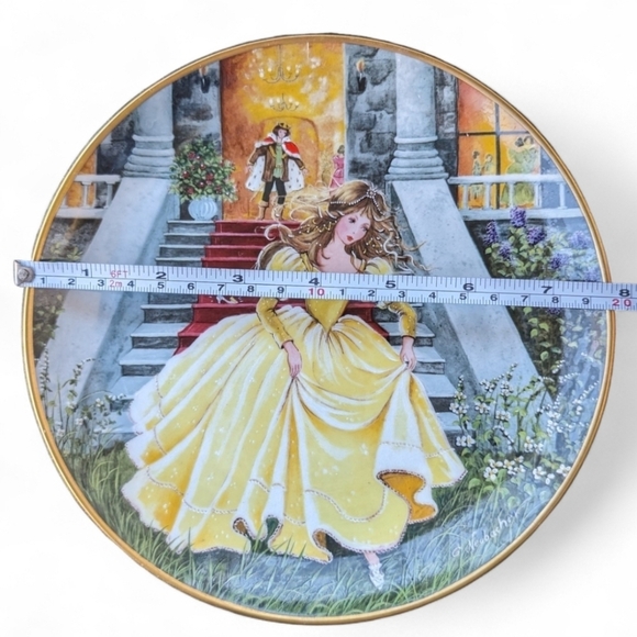 Kaiser W.Germany Cinderella "Aschenputtel" by Gerda Neubacher Collectors Plate - Picture 2 of 6